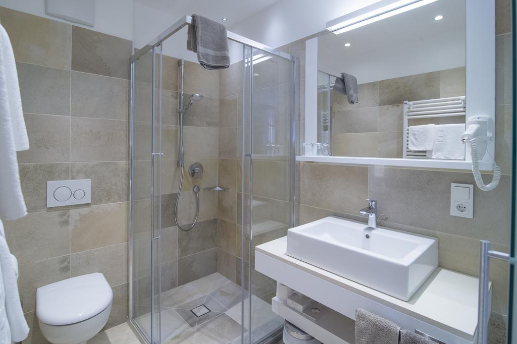 Garni Hotel Kessler Tirolo Kültér fotó